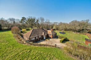 Davos, Blacknest Road, Binsted, Alton GU34 4PT