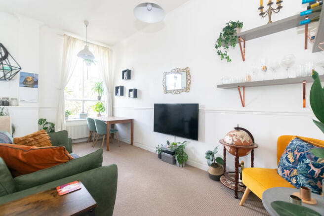 Lounge Dining Room 1