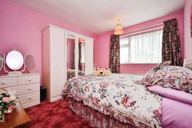 2 bed Semi-Detached Bungalow for sale Image 6