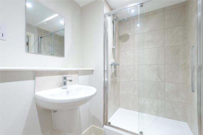 1 bed Apartment to rent Image 11