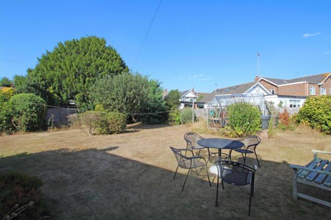 45WL - Garden 2.jpg