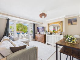 Flat 2, 112, High Street, Halling, Rochester ME2 1BY