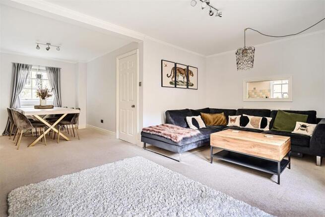 Living Room Diner.jpg