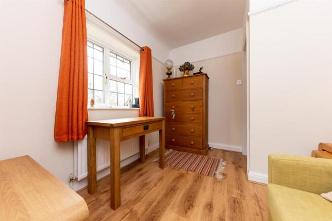 22 Norton Way North (23 of 32).jpg