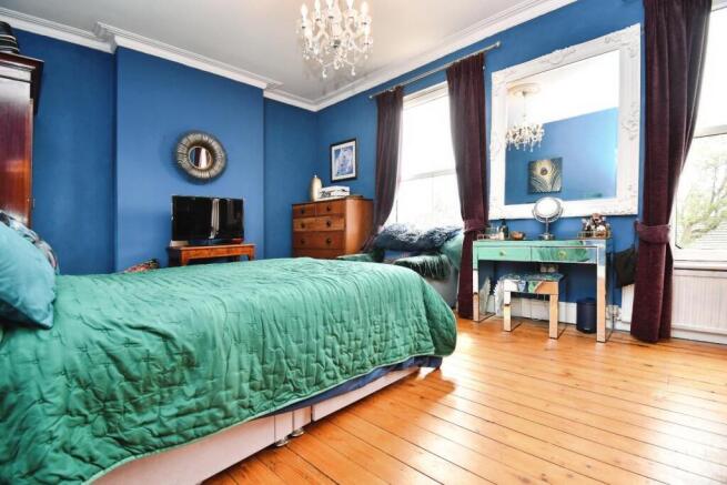 3 bed Terraced for sale Image 9