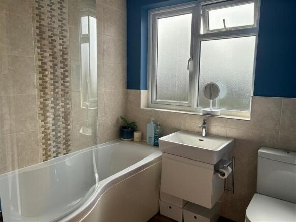 Bathroom.JPEG