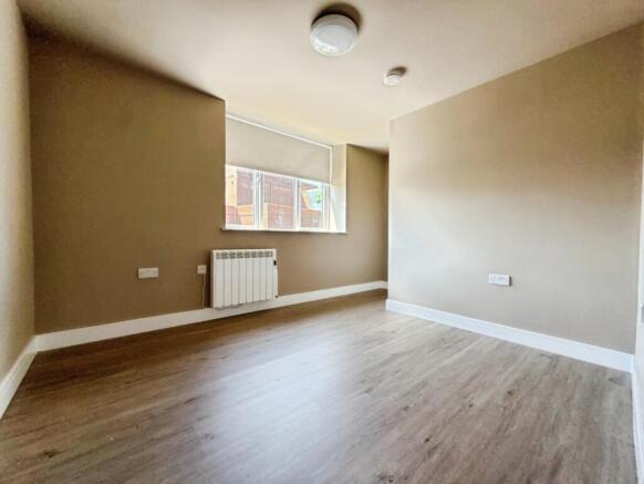 1 bed Apartment to rent Image 8