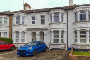 Flat 6, 14, Park Road, Westcliff-on-sea SS0 7PE