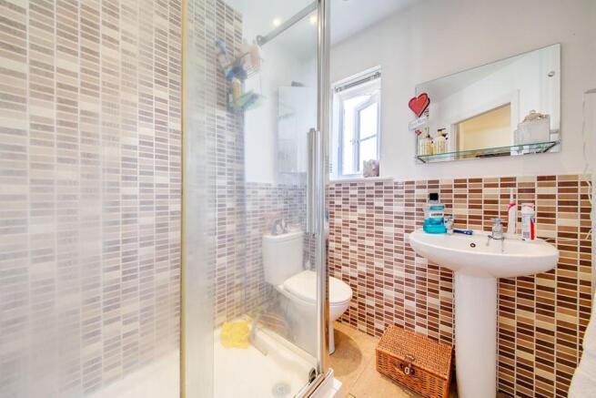 En-suite Shower/WC