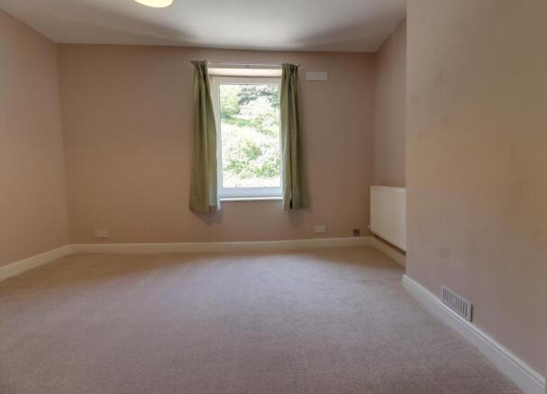 2 bed Terraced for sale Image 8