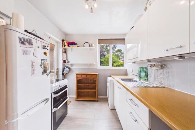 3 bed Semi-Detached for sale Image 5