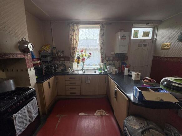 3 bed End of Terrace for sale Image 3