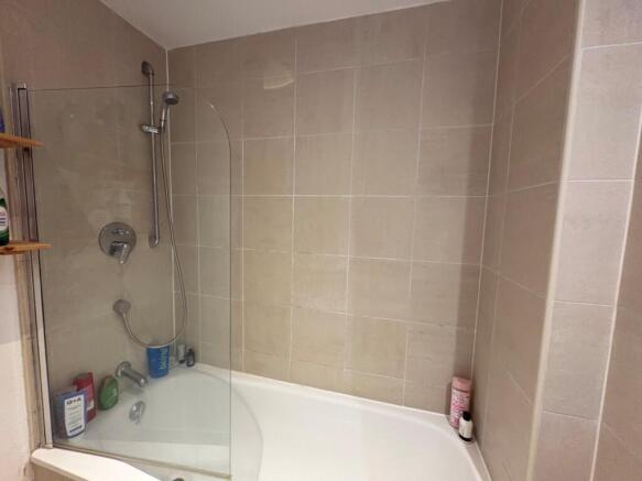 1 bed Flat to rent Image 7