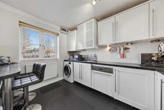 25GarwoodCresWeb12.jpg