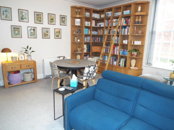 Photo 3