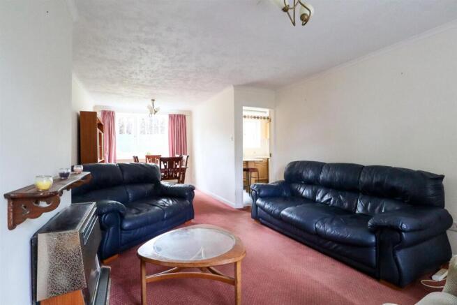 Sitting room (2).jpg