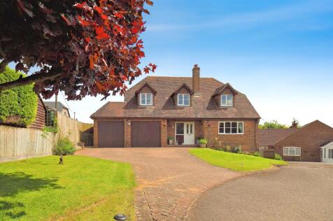 Glenfield Close, Winterslow, SALISBURY