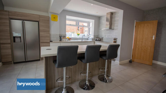 Open Plan Fitted ...