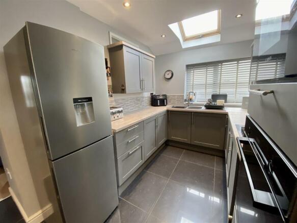 Kitchen/Breakfast Area