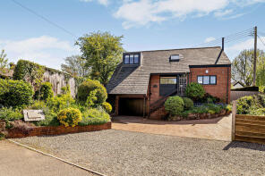 Pear Tree Cottage, The Causeway, Gloucester GL19 3JS