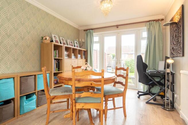 3 bed Semi-Detached for sale Image 7