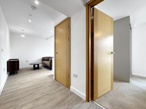 1 bed Apartment to rent Image 7