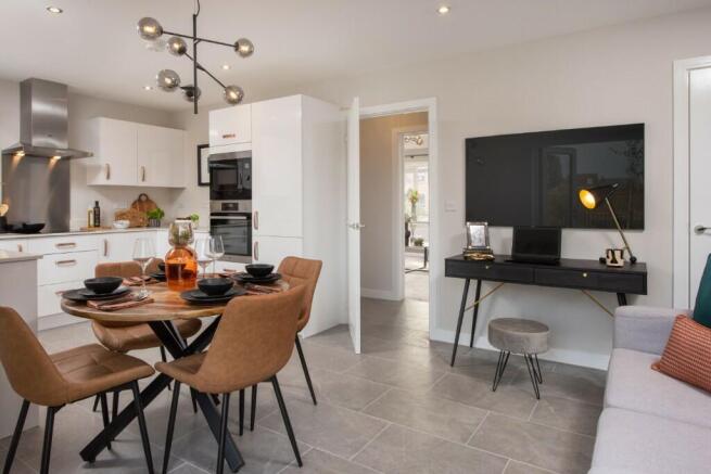 3 bed Semi-Detached for sale Image 6