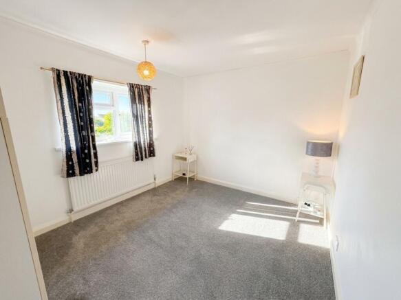 3 bed Semi-Detached for sale Image 7