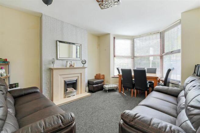 3 bed Terraced for sale Image 5