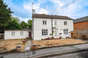 2, 44 Stuart House, Junction Road, Andover SP10 3QU