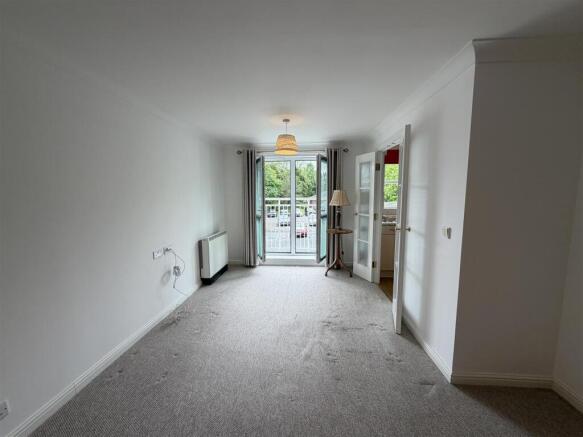 Living/Dining Area