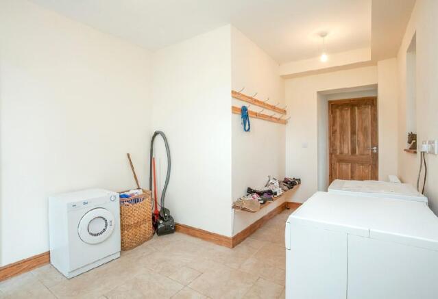 Utility Room 2.jpg