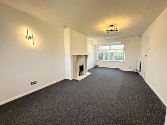 3 bed Semi-Detached to rent Image 6