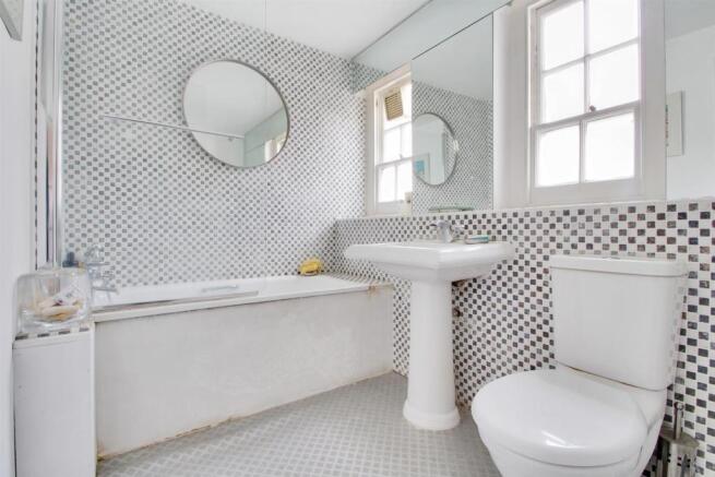 Bathroom.jpg