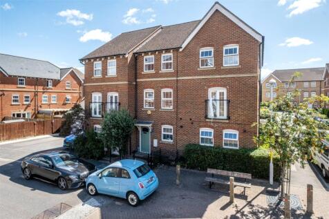 Easton Drive, Sittingbourne, Kent, ME10
