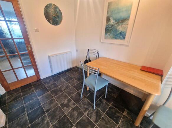 Dining Area.jpg