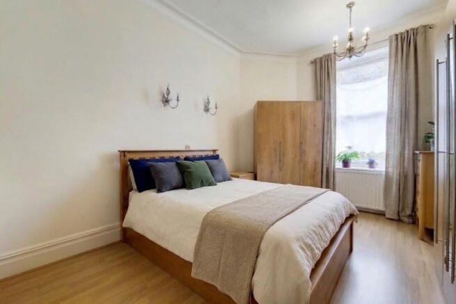 Bedroom 1.jpeg