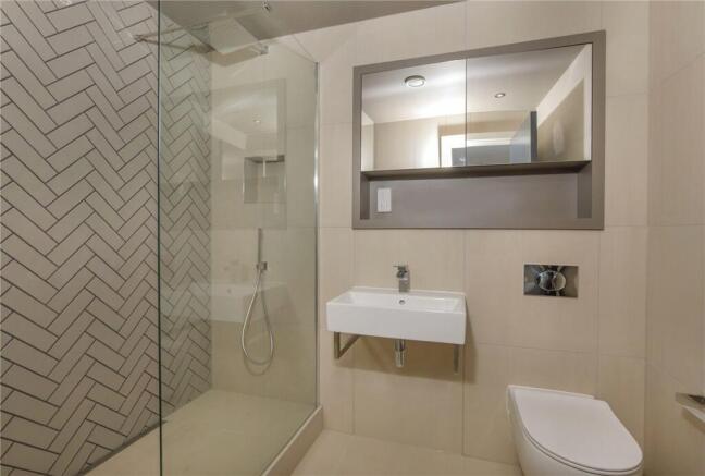 2 bed Apartment to rent Image 8