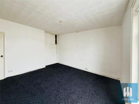 2 bed Terraced to rent Image 4