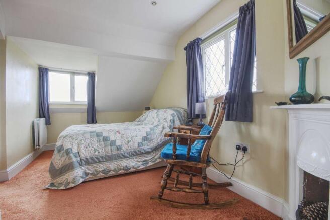 Bedroom 2 (Single with Ensuite)