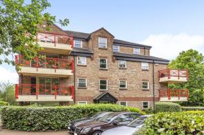Flat 28, 83 Shelbourne Place, Park Road, Beckenham BR3 1QQ