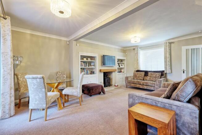IMG_6649_50_51_easyHDR-interior3.jpg