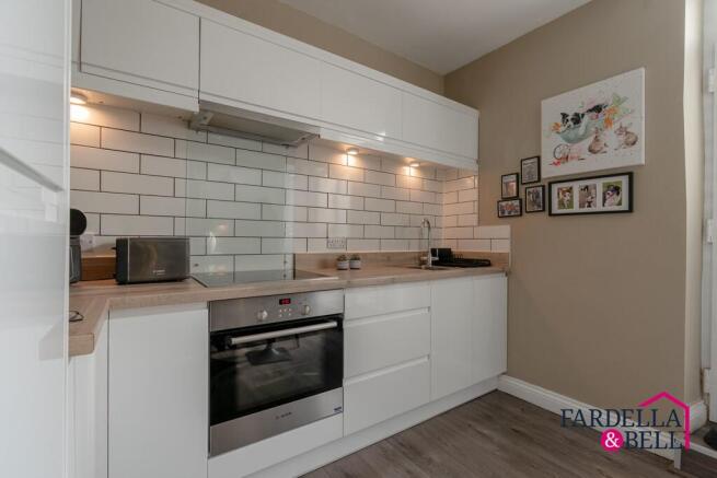 2 bed Terraced for sale Image 6