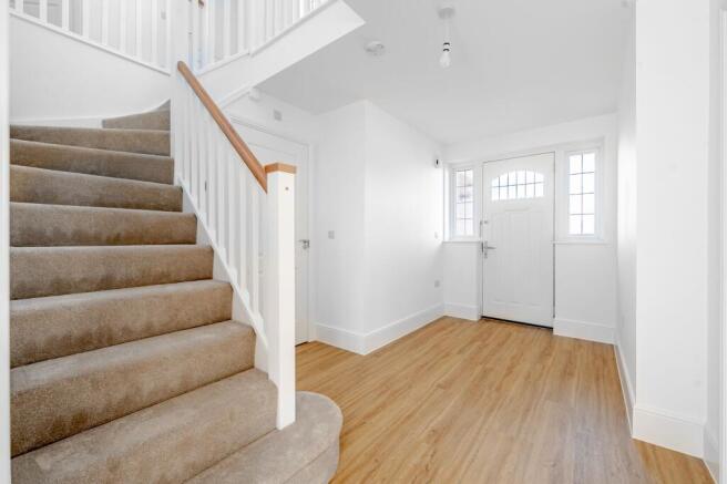 4 bed House for sale Image 7