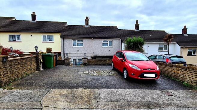 3 Car driveway