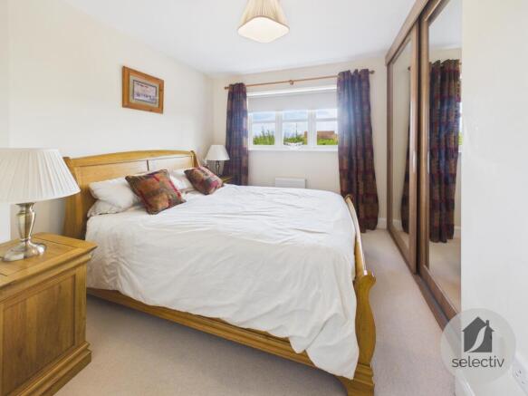 4 bed Detached for sale Image 9