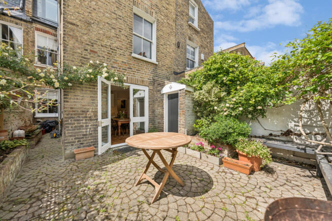 Thirsk Road, London, SW11 photo 4