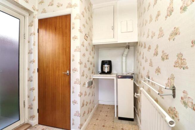 4 bed Detached for sale Image 10