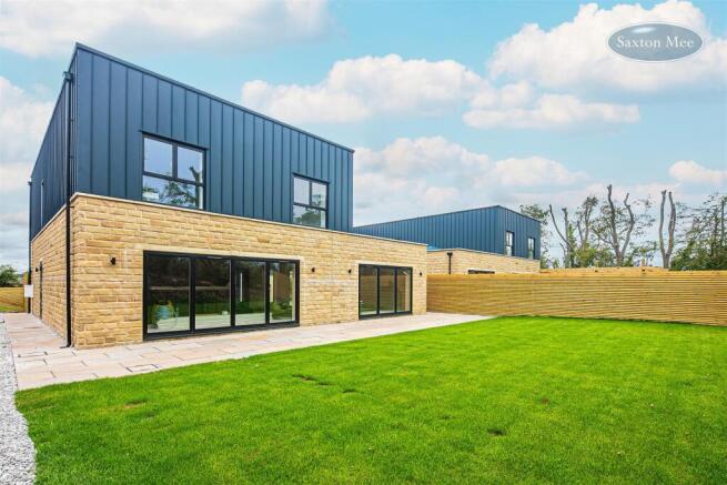 4 bed Detached for sale Image 10