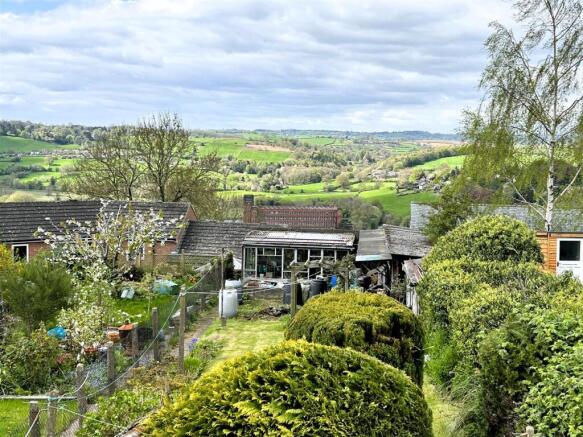 Crich Lane, Belper photo 4